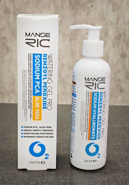 ژل آبرسان پوست چرب مانسریک