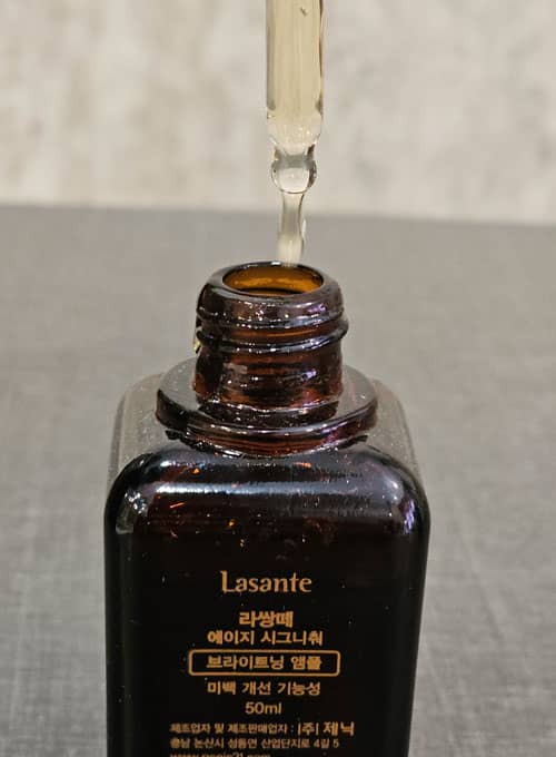 سرم روشن کننده و ضدلک لاسانته